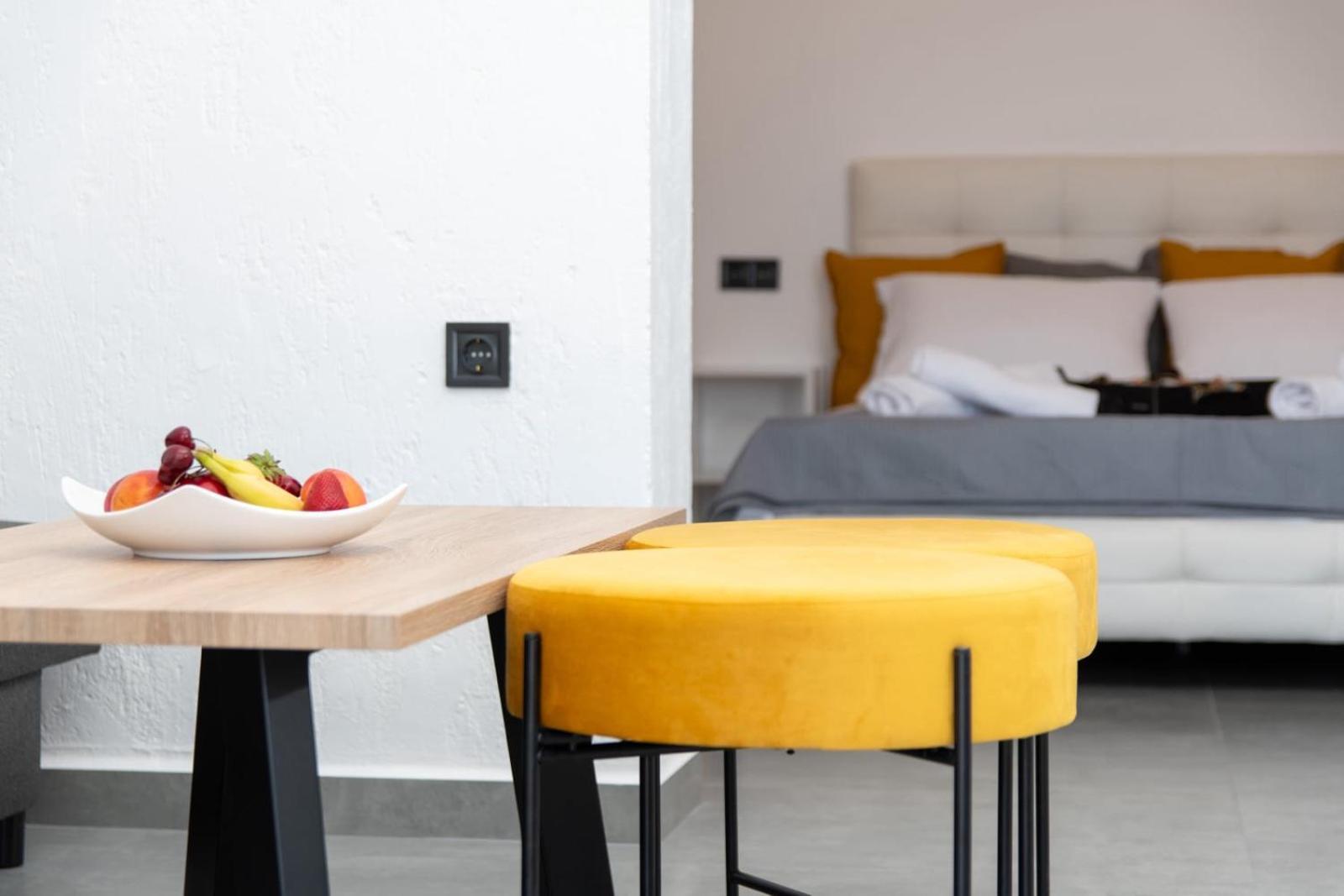 Nuovo Apartament *
